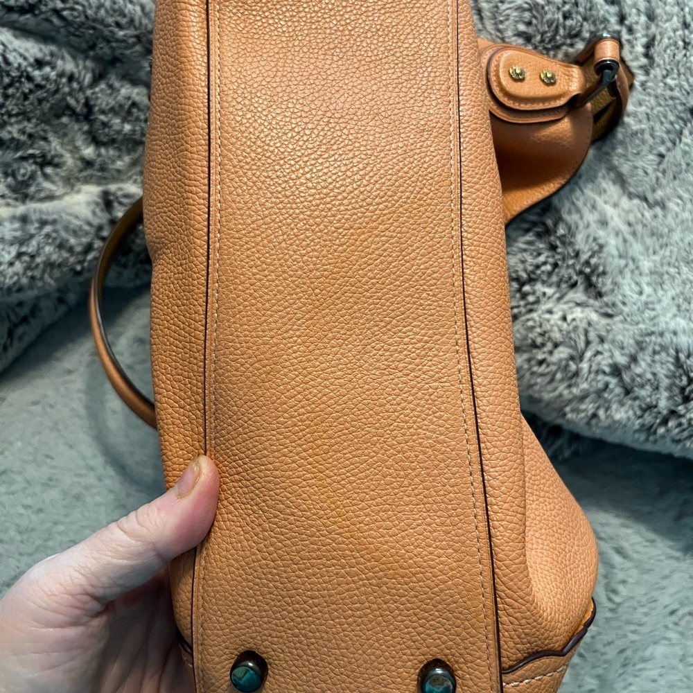 Coach Orange Leather Shoulder Bag with Slouchy Design - Picture 10 of 10